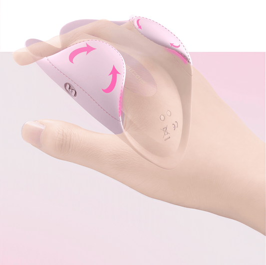 Close-up of the realistic palm design, featuring an embracing grip and a curved fit, simulating a large-area massage experience.