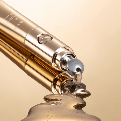 Water-based lubricant formula mimics the body's natural secretions, enhancing lubrication and reducing dryness and discomfort.