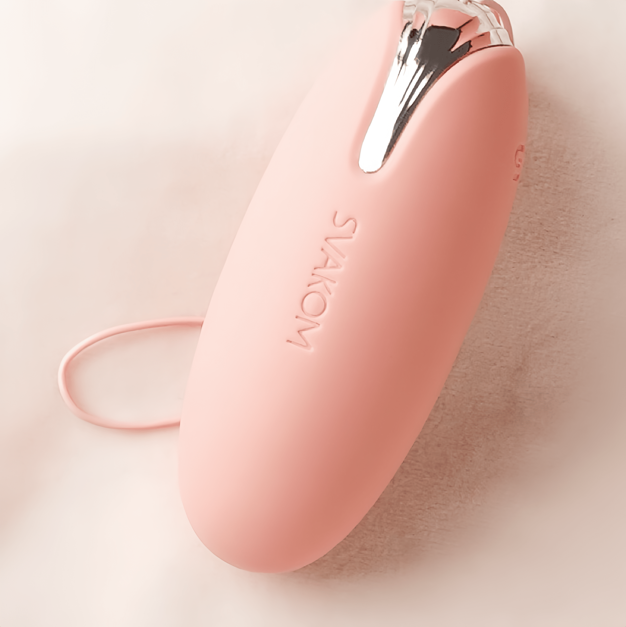 Ultra-quiet operation at 45 decibels, quieter than a conversation, making it stress-free for use late at night or in public places.
