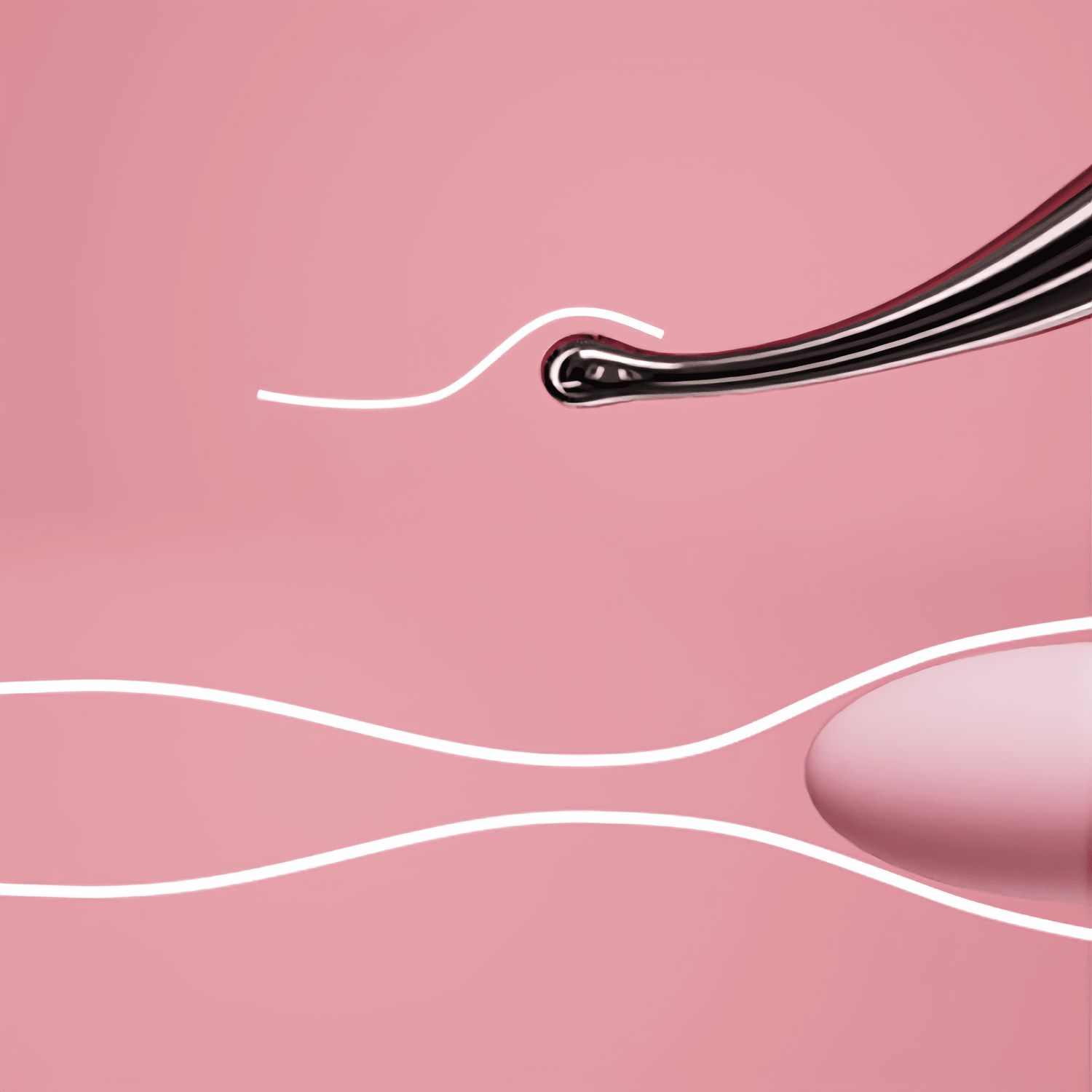 A close-up of the dual motors at the head and end of the pen. The head delivers high-frequency stimulation directly to the G-spot, while the end vibrates to enhance the feeling of fullness.