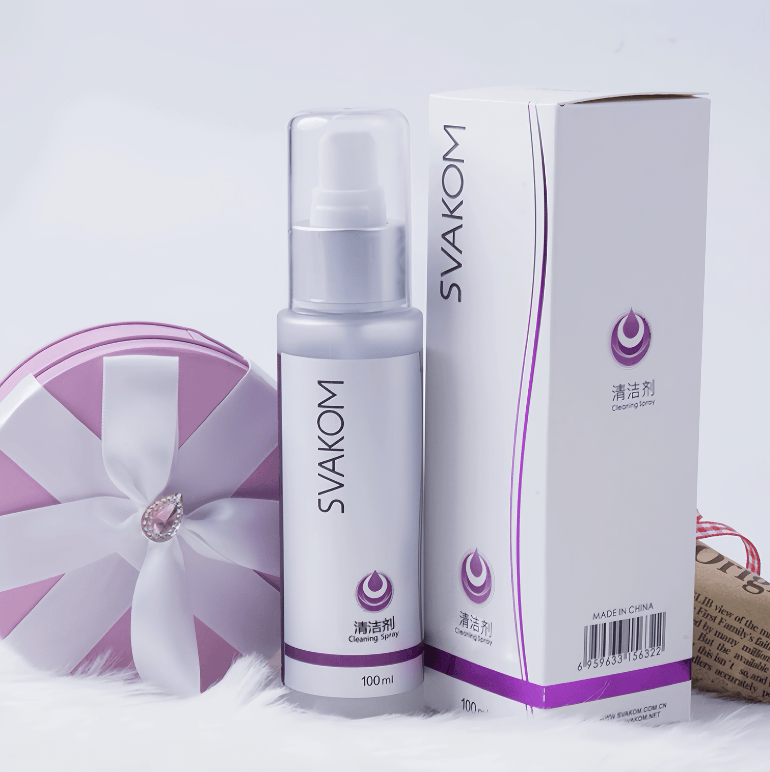 Privacy-protected express packaging - The outer box displays "Daily Necessities Cleaner"