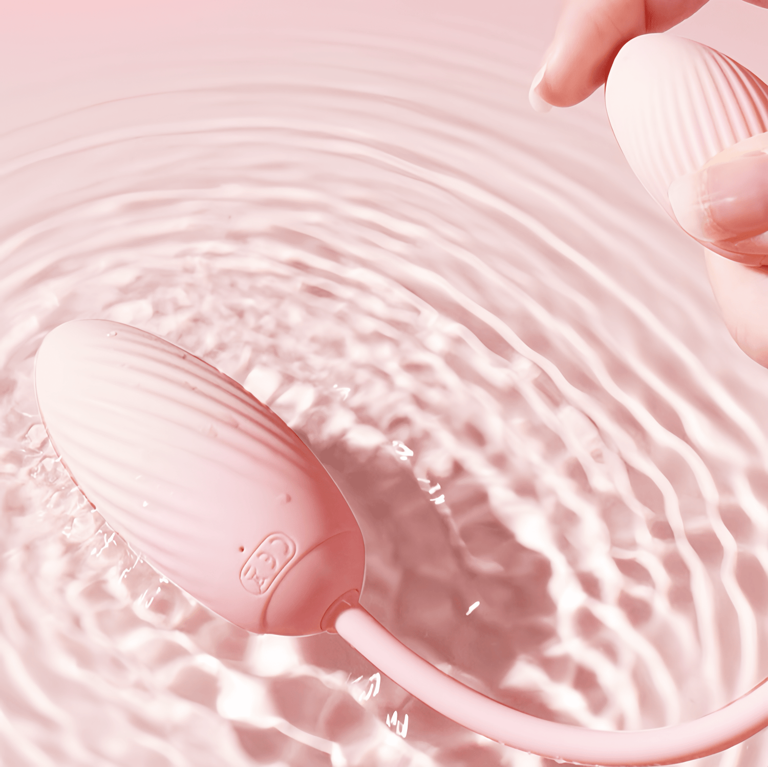 Certified waterproof for everyday use, supports direct washing for easy cleaning